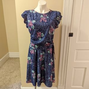 Vintage blue floral print dress size large.
